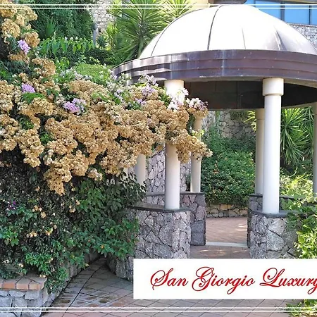San Giorgio Luxury Taormina-panoramic Pool & Parking Space *