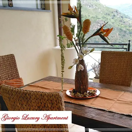 San Giorgio Luxury Taormina-panoramic Pool & Parking Space Apartment Taormina