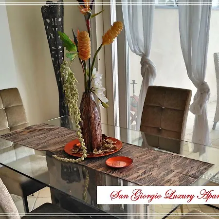 San Giorgio Luxury Taormina-panoramic Pool & Parking Space Apartment *